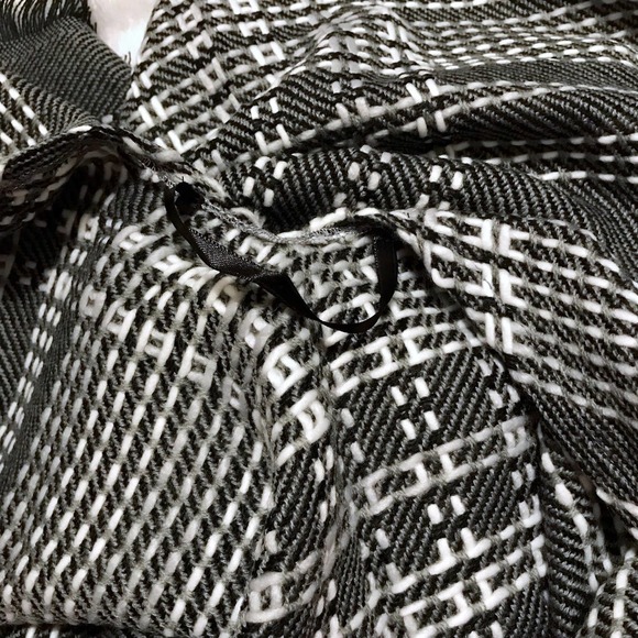 NWOT Knit Poncho-Ruana for Women OS - Picture 8 of 8